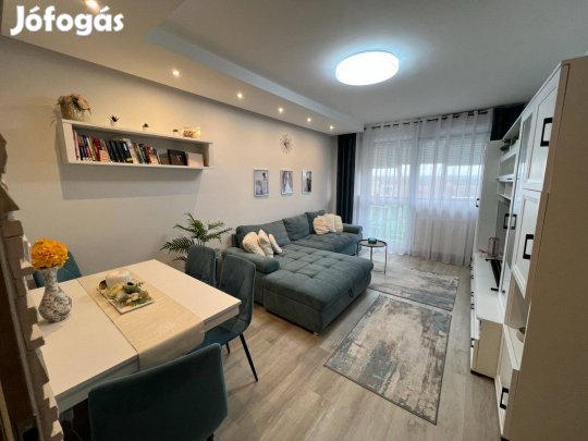 Pécs belvárosi 3 szobás felújított lakás