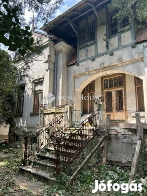 Pécs-emblematikus villa-Mecsekoldalban