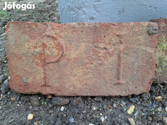 Pecsétes nagyméretű tömör tégla - Vas megye