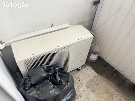 Pécsi 50 nm-es lakás eladó