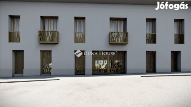 Pécsi 72 nm-es lakás eladó