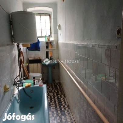 Pécsi eladó 100 nm-es ház
