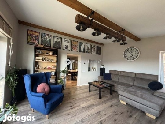 Pécsi eladó 100 nm-es ház