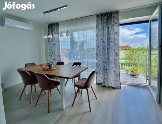 Pécsi eladó 110 nm-es lakás