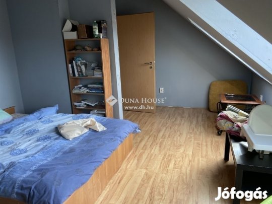 Pécsi eladó 120 nm-es ház