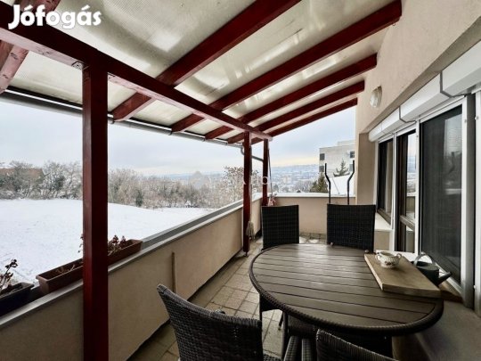 Pécsi eladó 121 nm-es lakás