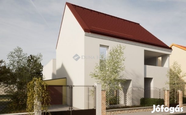 Pécsi eladó 42 nm-es lakás