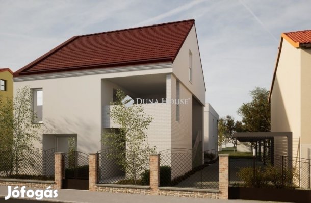 Pécsi eladó 42 nm-es lakás