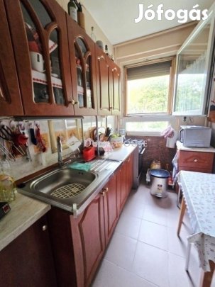Pécsi eladó 50 nm-es lakás
