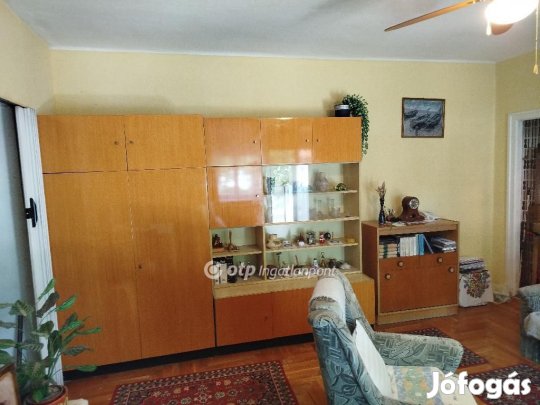 Pécsi eladó 51 nm-es lakás