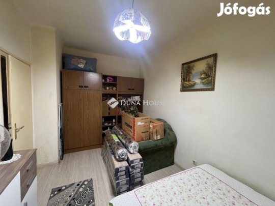 Pécsi eladó 53 nm-es lakás