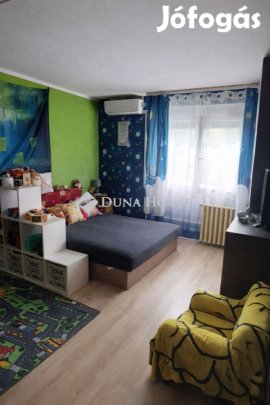 Pécsi eladó 59 nm-es lakás