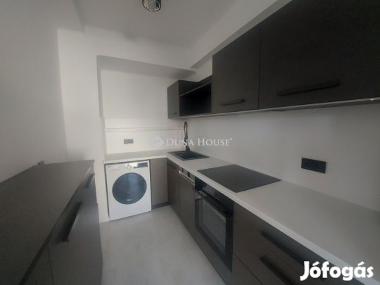 Pécsi eladó 62 nm-es lakás