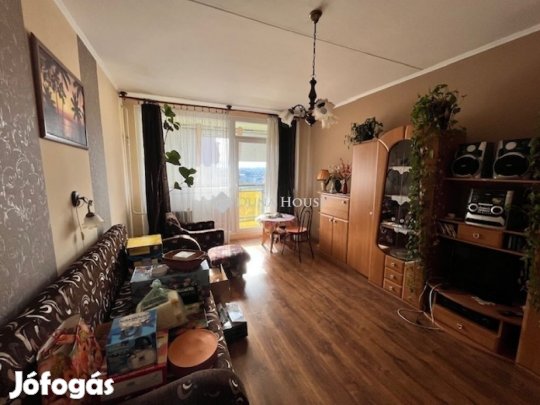Pécsi eladó 63 nm-es lakás