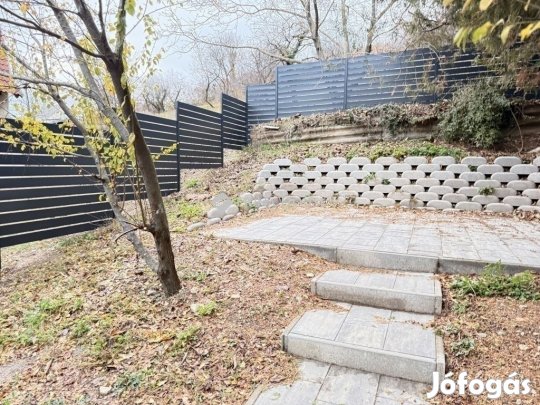 Pécsi eladó 68 nm-es lakás