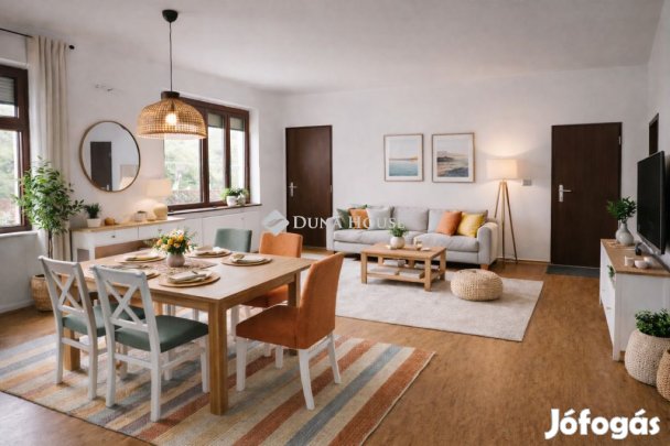 Pécsi eladó 70 nm-es lakás