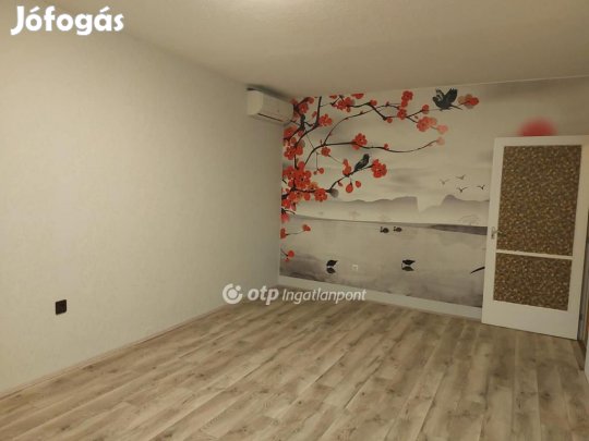 Pécsi eladó 70 nm-es lakás