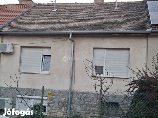 Pécsi eladó 79 nm-es lakás