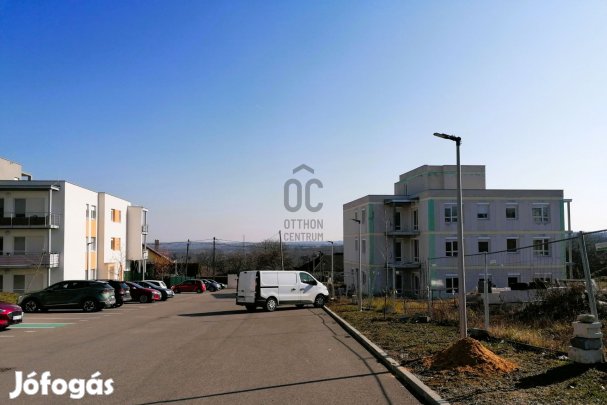 Pécsi eladó új építésű ytong társasházi lakás