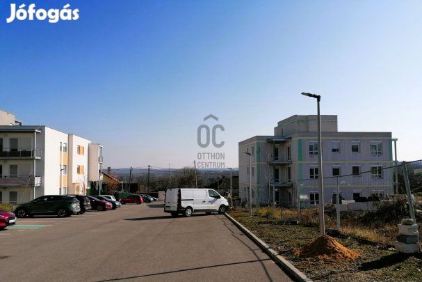 Pécsi eladó új építésű ytong társasházi lakás