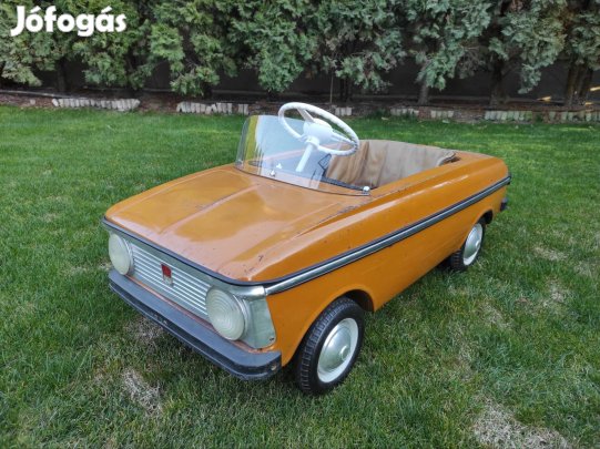 Pedâlos moszkvics auto