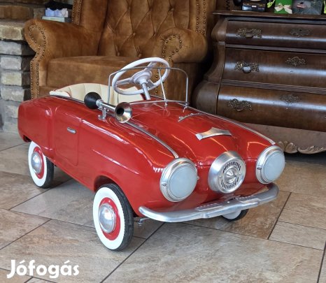 Pedálos Moszkvics Gömbi