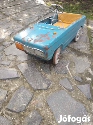 Pedálos Moszkvics lada