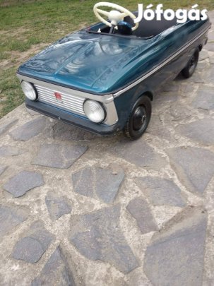 Pedálos Moszkvics újszerű