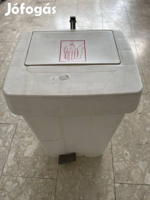 Pedálos szemetes