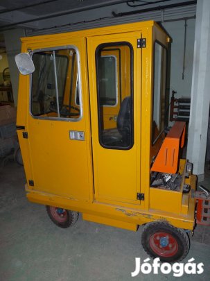 Pefra Elektromos vontatójármű