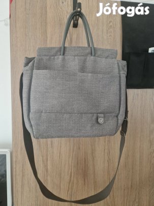 Peg Perego Pelenkázó Táska Babakocsira Rögzíthető (szürke)