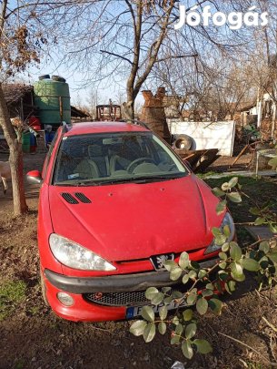 Pegueut 206-os alkatrésznek eladó