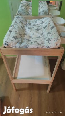 Pelenkázó, extrákkal