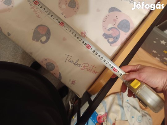 Pelenkázó szekrény