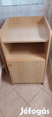 Pelenkázó szekrény komód