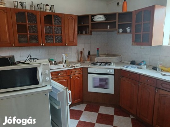 Pellérd központi részén eladó 1 szintes családi ház