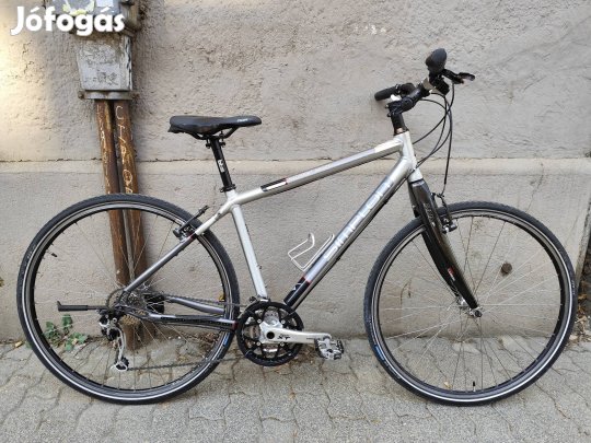 Pémium Simplon trekking XT, carbon villa