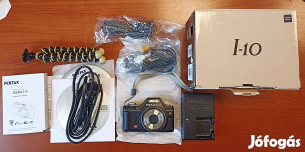 Pentax I-10 kiváló állapotú retro dizájnú digitális fényképezőgép
