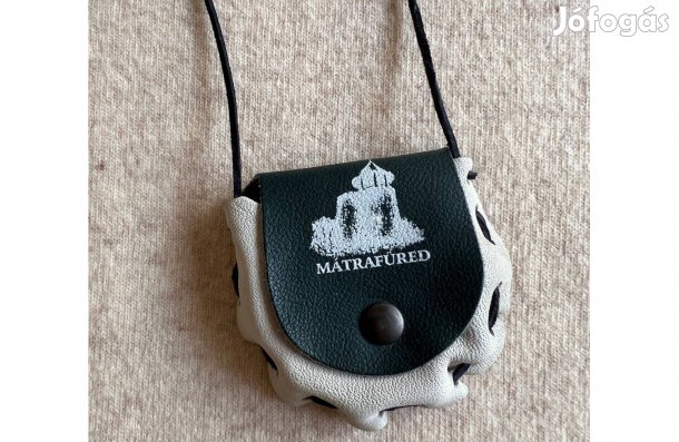 Pénztárca, nyakba akasztható, bőr