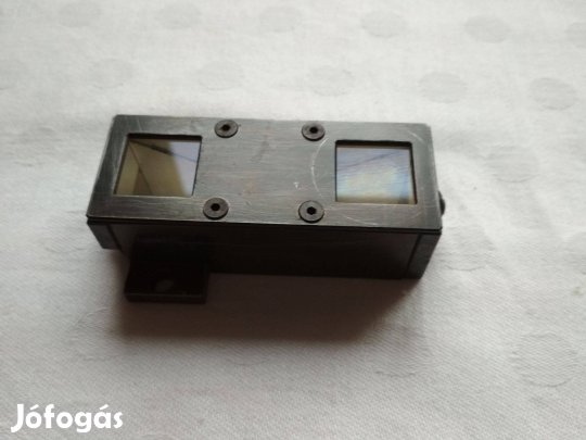 Periszkóp fémházban