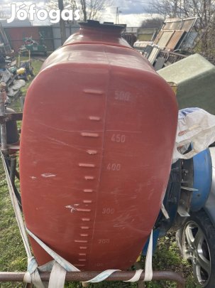 Permetező függesztett 500literes 
