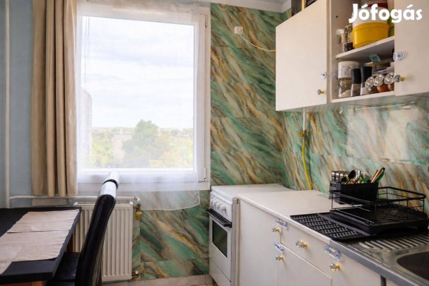 Pesterzsébet központban 73 m2 3 szobás nagy erkélyes lakás eladó!