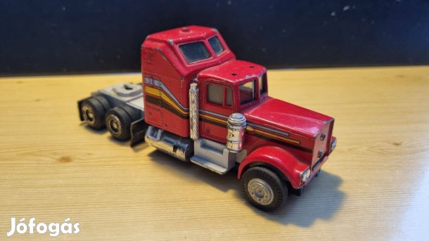 Peterbilt kamion játék