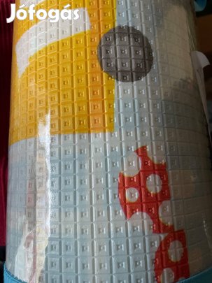 Petite and Mars játszószőnyeg