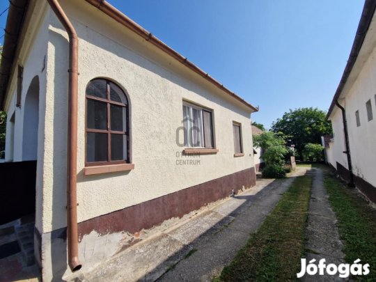 Petriventei 120 nm-es ház eladó