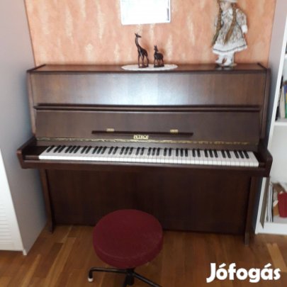 Petrof Pianínó eladó Salgótarjánban