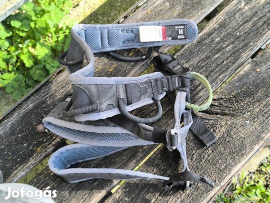 Petzl Adjama beülő via ferrata mászóbeülő + Scorpio heveder