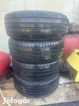 Peugeot 17 colos 5x108 et 48 gyári lemezfelni eladó .