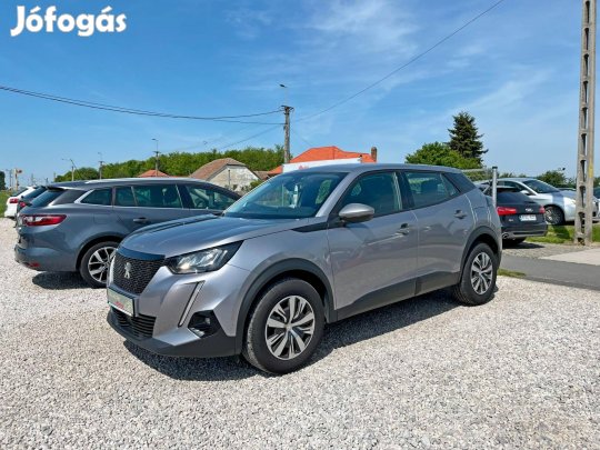 Peugeot 2008 1.2 Puretech Active Pack Naviáció....