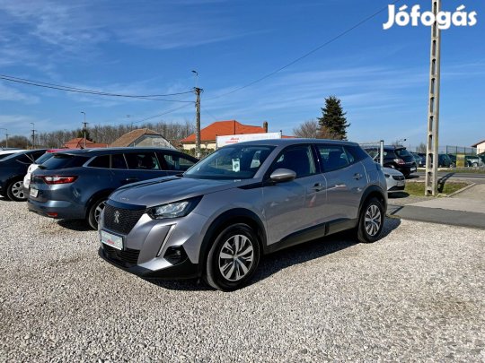 Peugeot 2008 1.2 Puretech Active Pack Naviáció....